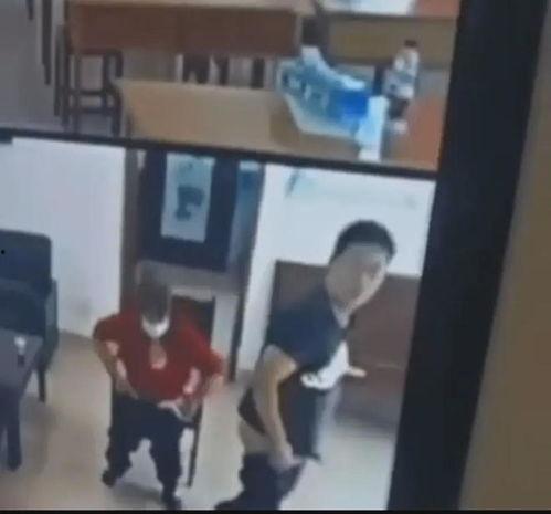 吵架吃瓜视频现场直播,一场火爆吵架吃瓜大戏