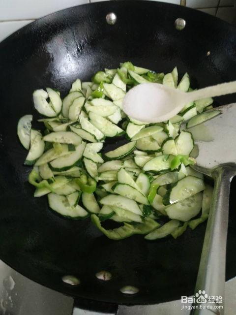 老瓜干怎么做菜吃视频大全,家常美味尽在掌握