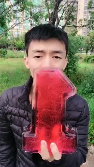户外婷儿吃瓜视频,揭秘娱乐圈幕后故事